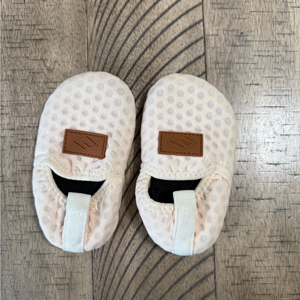 Polka Dot Baby Shoes with Leather Patch